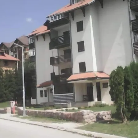 Viogorska 16 * Zlatibor